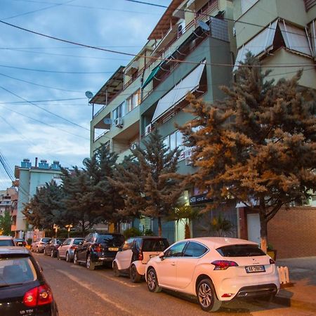 Nuestra Casa Hotel Tirana Buitenkant foto